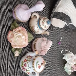 Victorian pill boxes